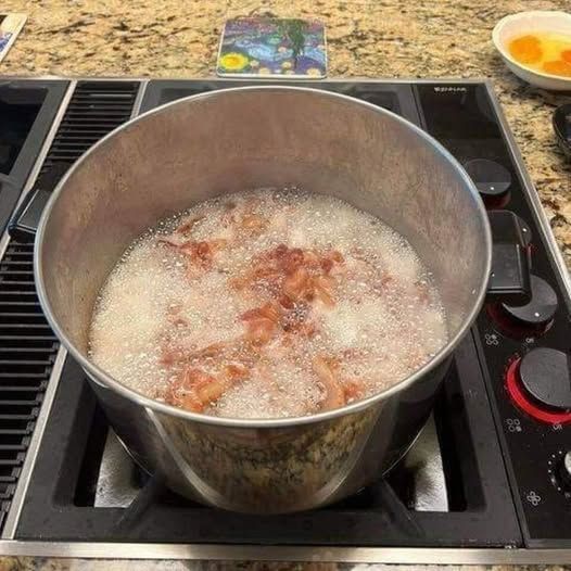 584782321_122229550652102037_5566006509045199633_n