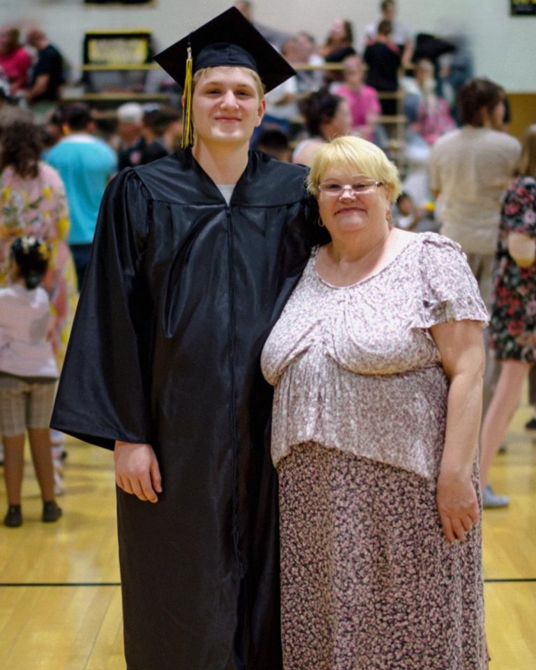 599246072_122195739848345815_7254249049293356667_n