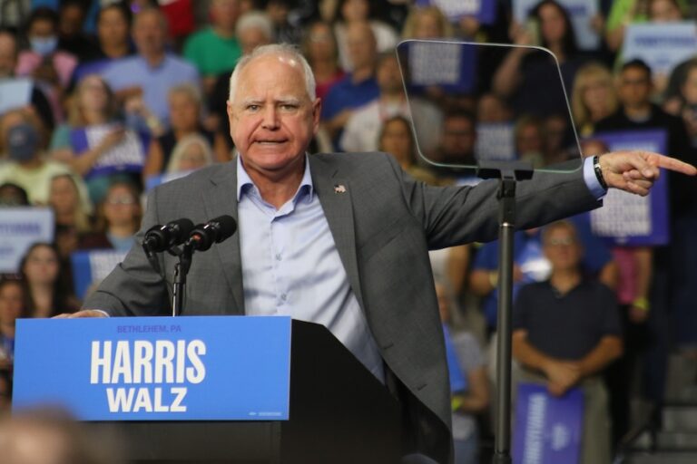 Bethlehem,,Pa,,Usa,-,September,21,,2024:,Rally,With,Governor